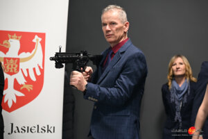 Otwarcie wirtualnej strzelnicy w ZS nr 4