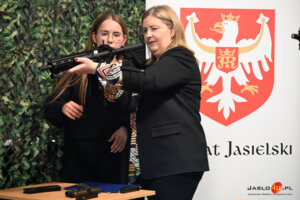 Otwarcie wirtualnej strzelnicy w ZS nr 4